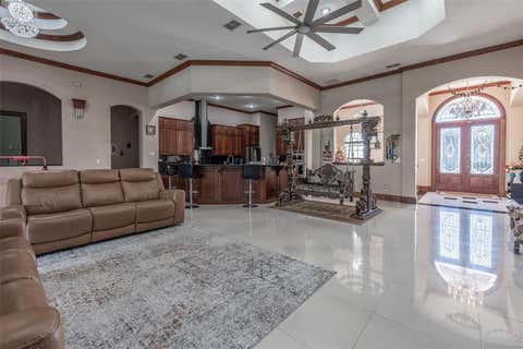 Tiny photo for 4222 SE 9th Avenue, Ocala, FL 34480 (MLS # OM723022)