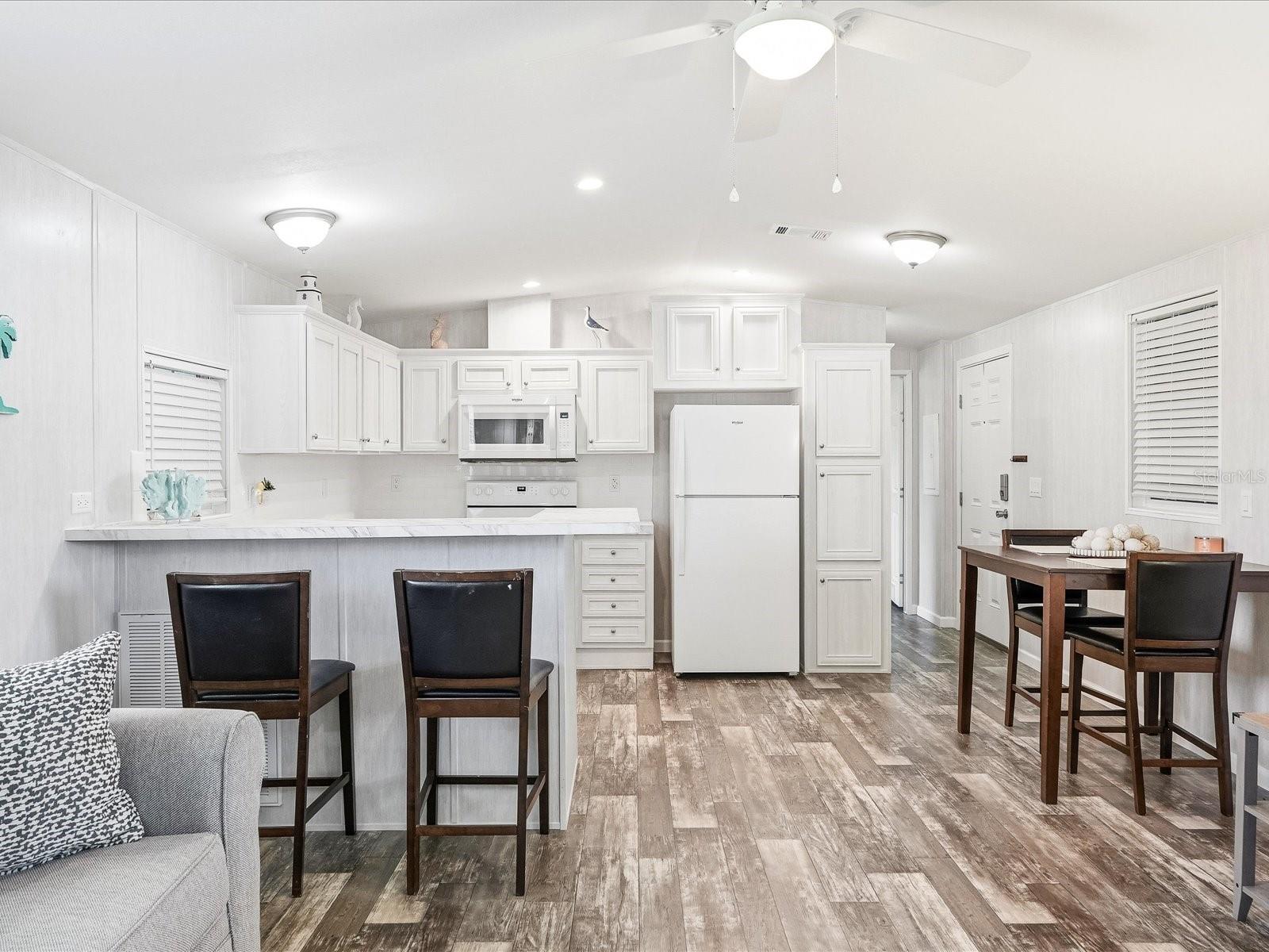 6826 ALANI COURT, NORTH PORT, FL, 34287 4 6826 ALANI COURT