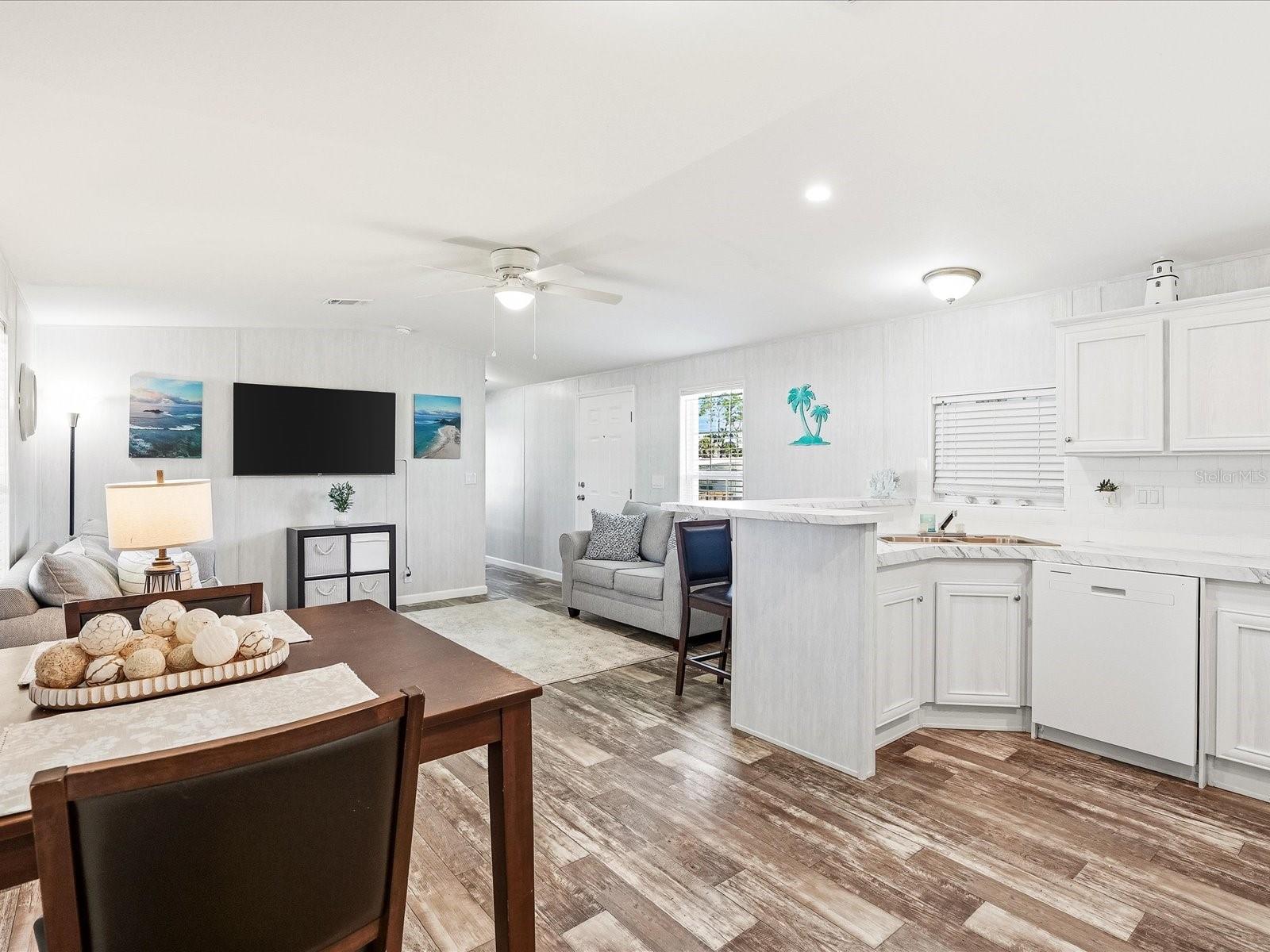 6826 ALANI COURT, NORTH PORT, FL, 34287 3 6826 ALANI COURT