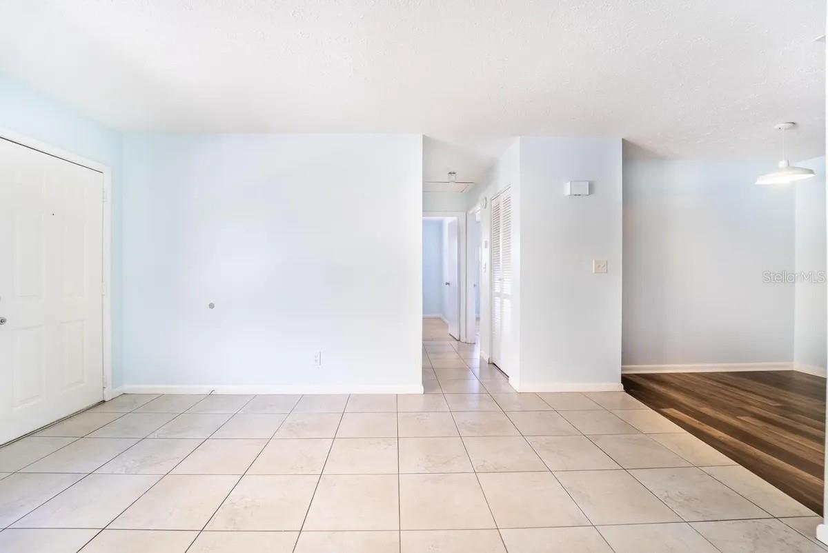 APOLLO BEACH CONDO - Residential
