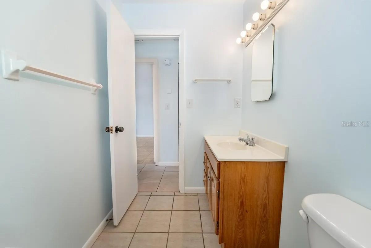 APOLLO BEACH CONDO - Residential
