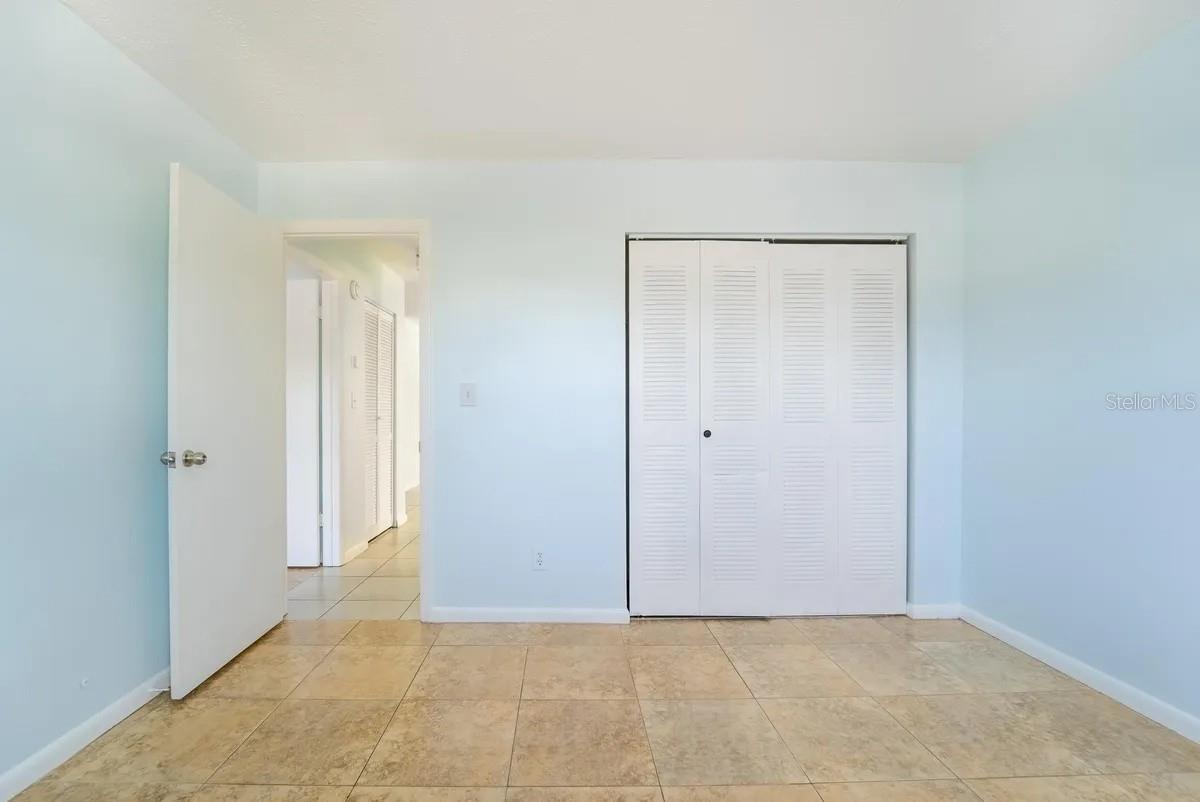 APOLLO BEACH CONDO - Residential