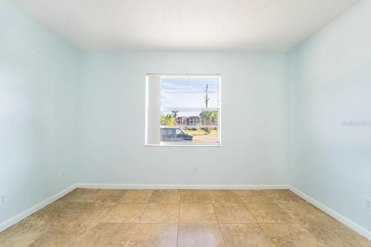APOLLO BEACH CONDO - Residential