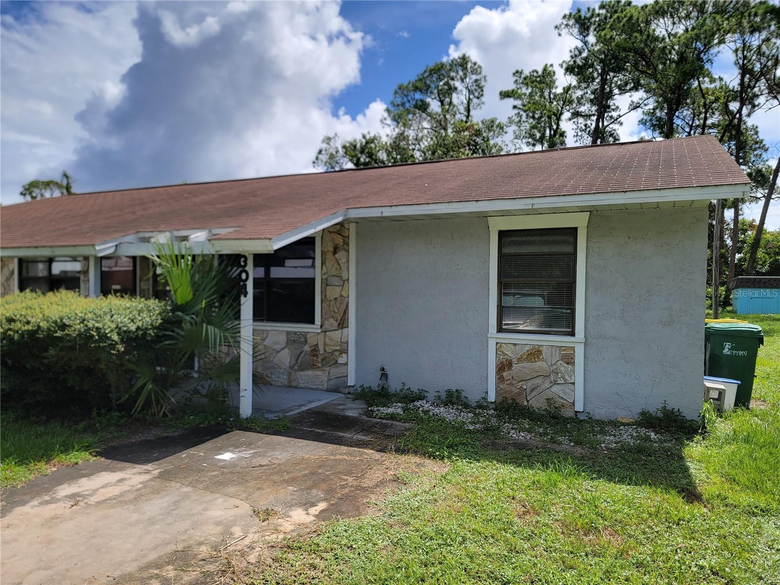 Unit 304 is a 725 Sq Ft two bedroom one full bathroom half duplex unit available for lease in Cocoa Florida. Clean and move in ready! Appliances included are refrigerator, stove, washer and dryer. New hot water tank in 2024. New Roof in August 2025. Ideally located close to I-95, SR 520 and Coco Village and Merritt Island. This won't last long. Schedule your showing today.