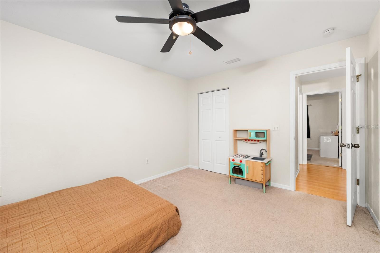 MILLHOPPER STATION VICTORIA SQUARE - Residential