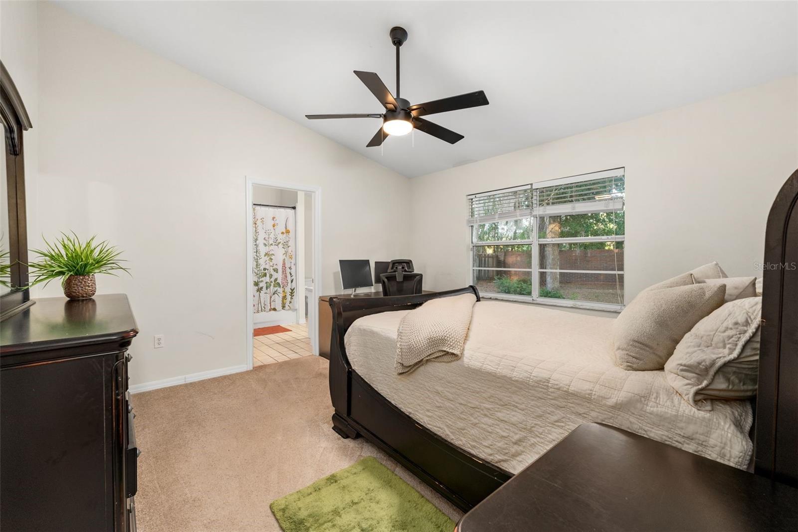 MILLHOPPER STATION VICTORIA SQUARE - Residential