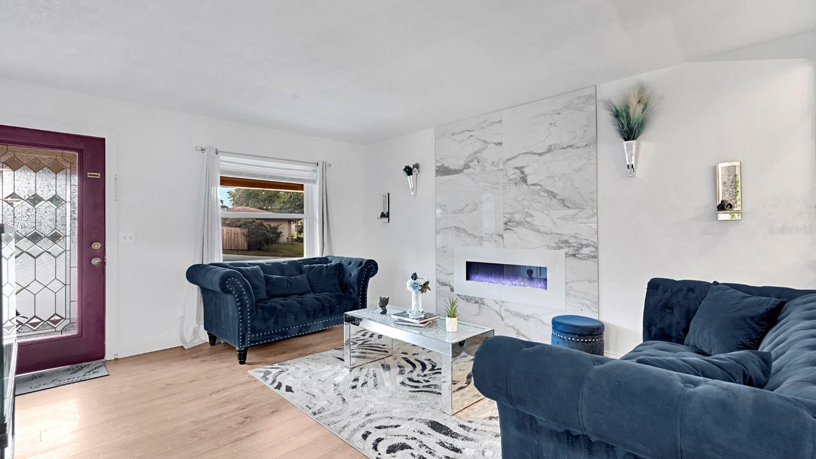 1426 ELLEN LANE
