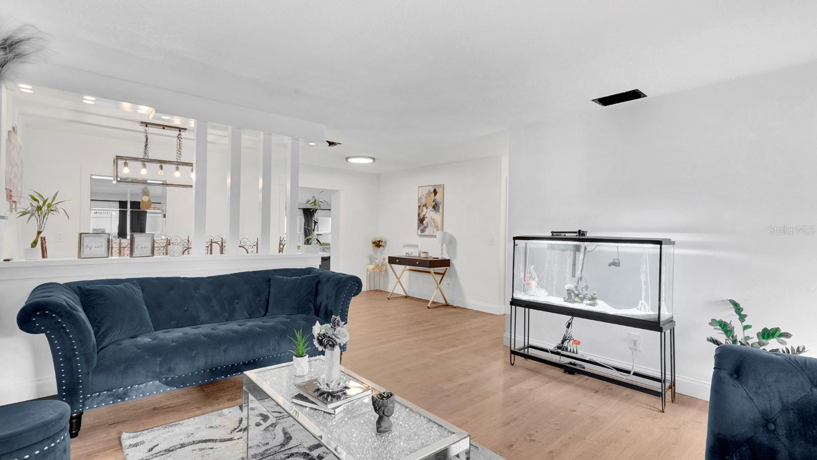 1426 ELLEN LANE