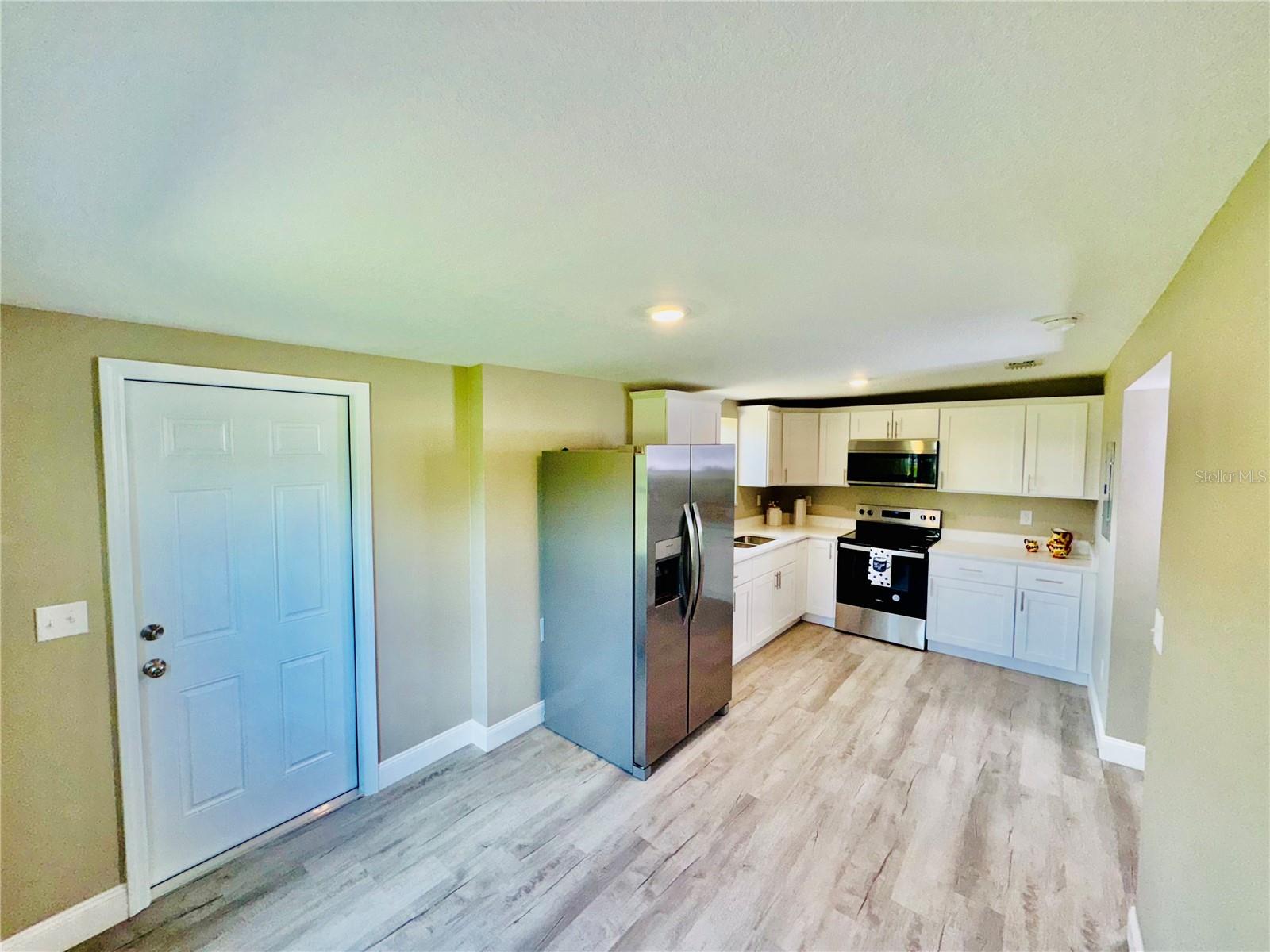 13 E 8TH STREET