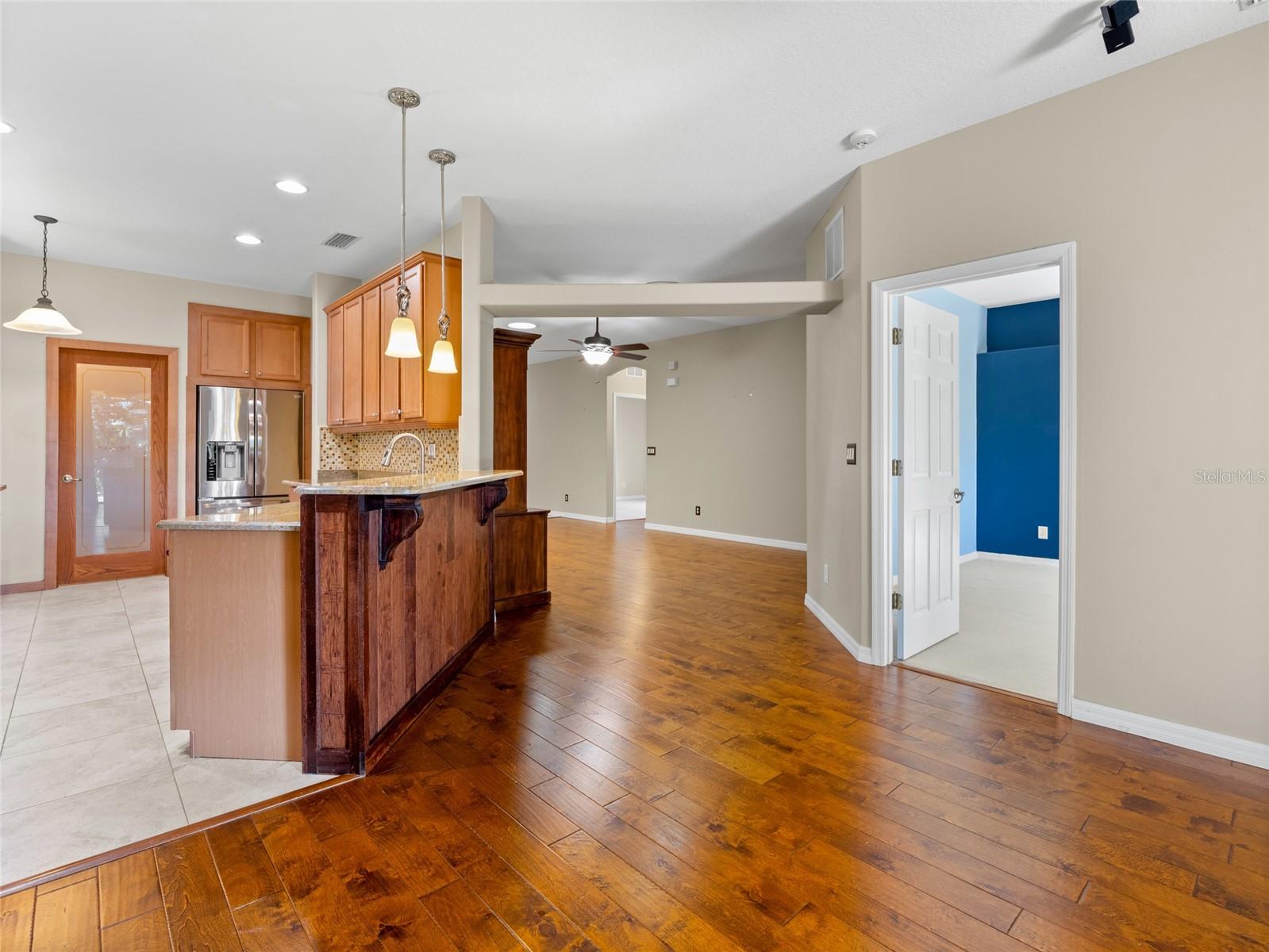 INDOG XING PH 04 - Residential