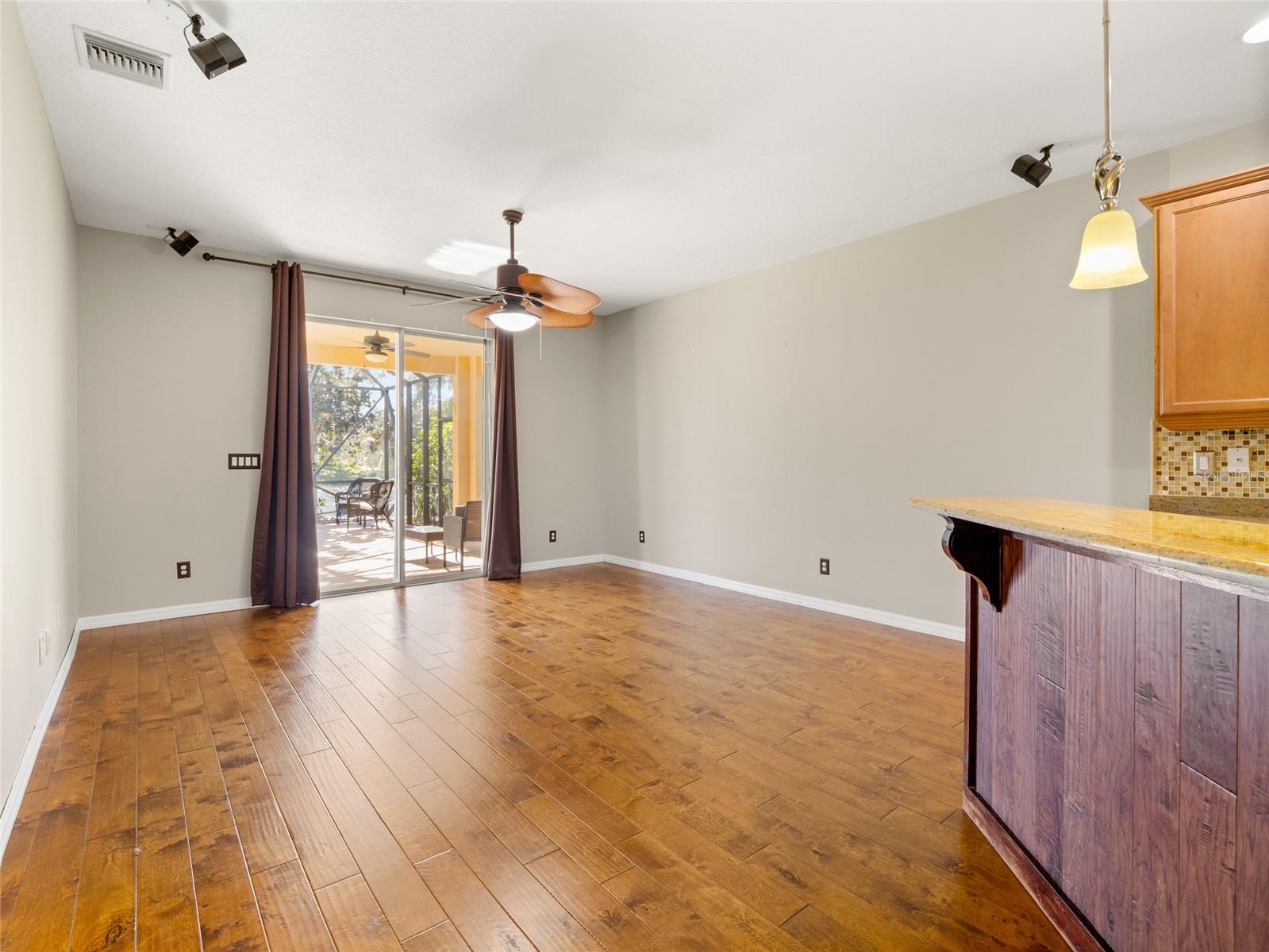 INDOG XING PH 04 - Residential