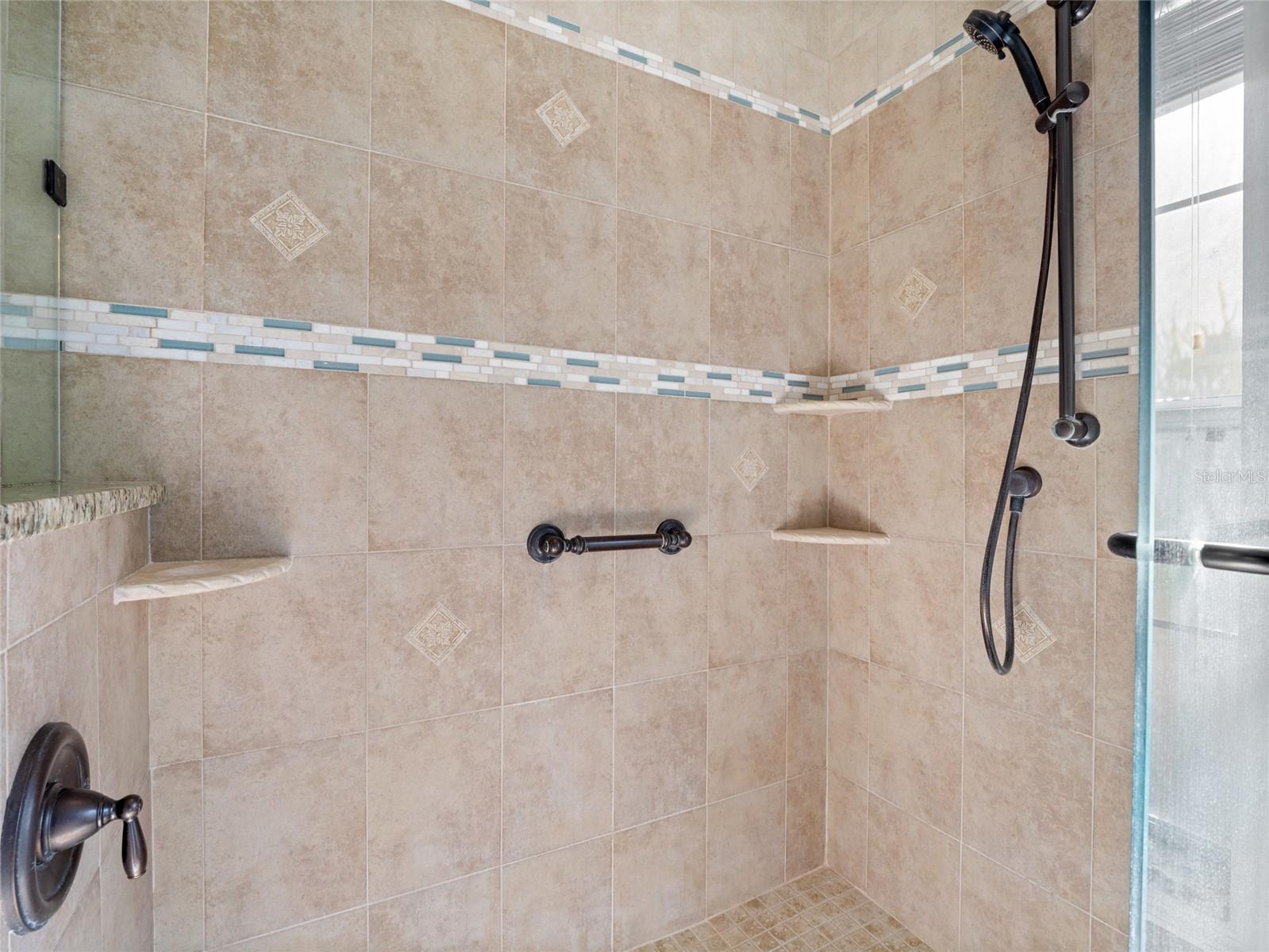 INDOG XING PH 04 - Residential