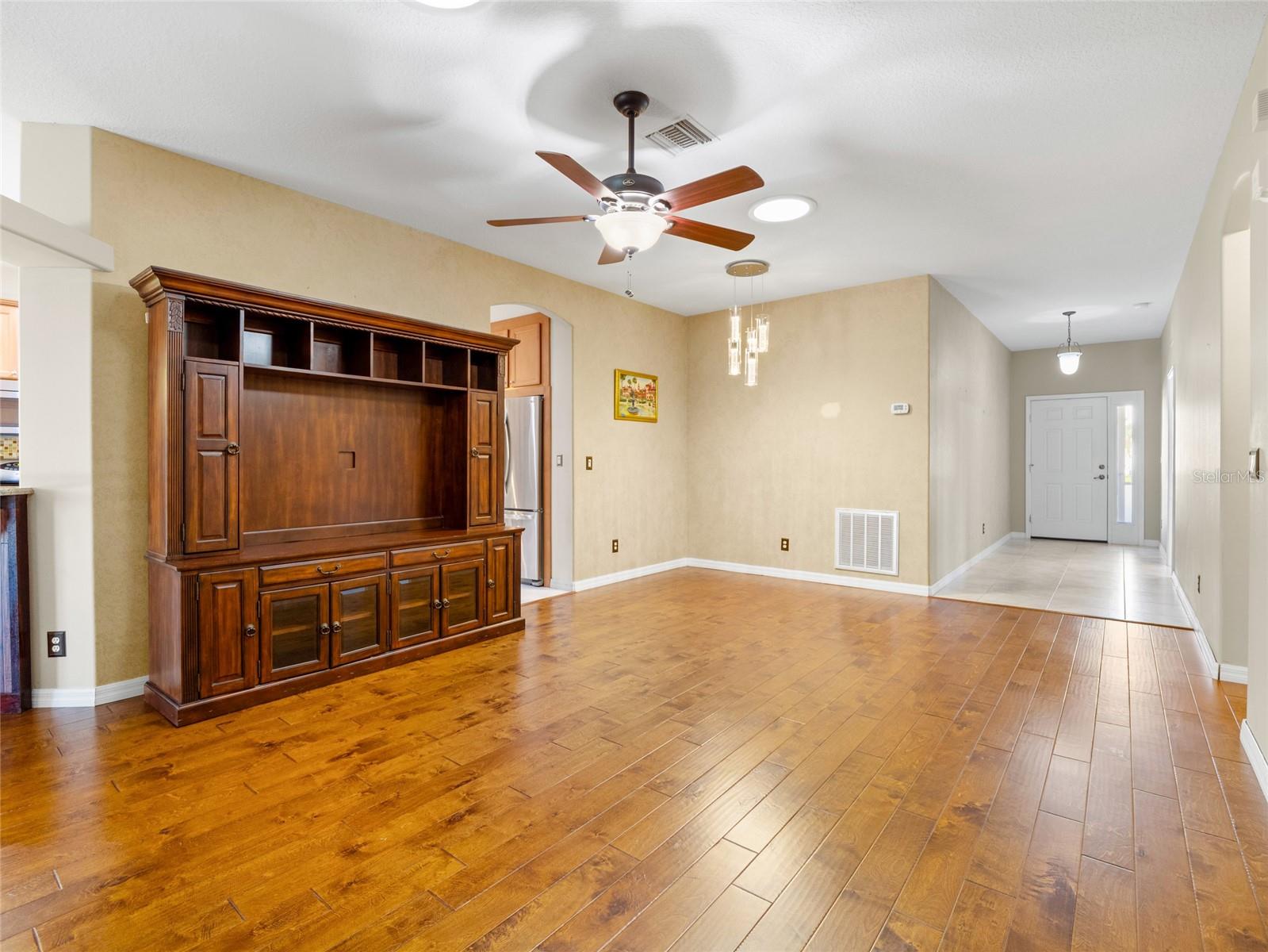 INDOG XING PH 04 - Residential