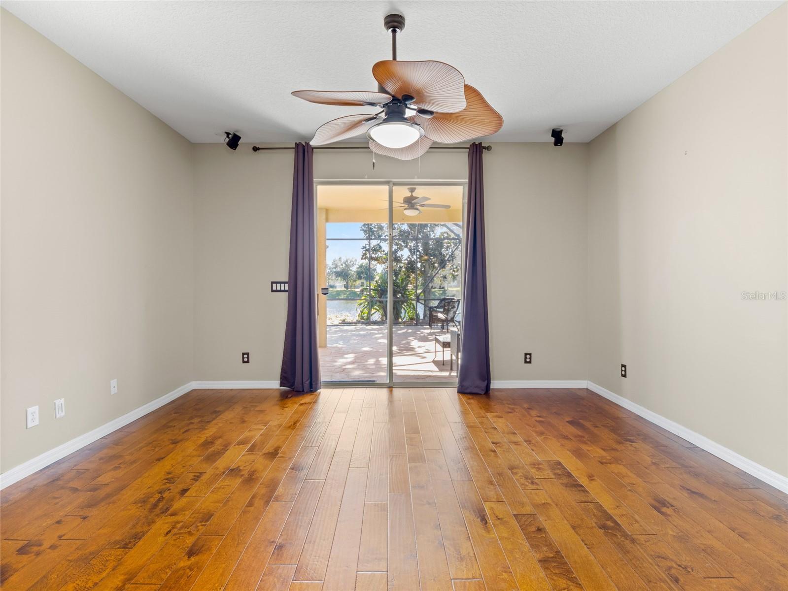 INDOG XING PH 04 - Residential