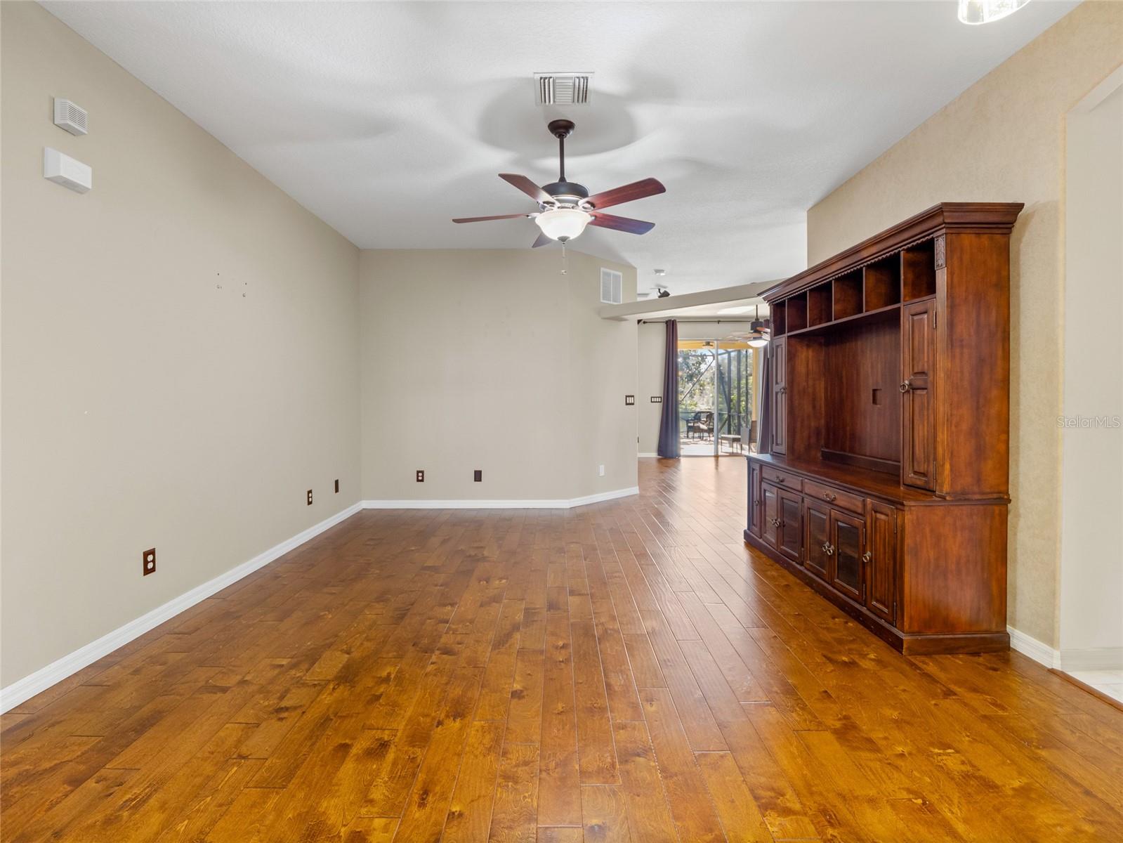 INDOG XING PH 04 - Residential