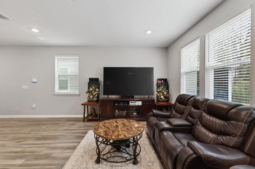 PINEWOOD PLACE - Residential