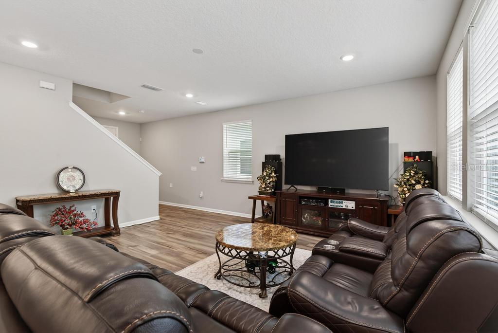 PINEWOOD PLACE - Residential