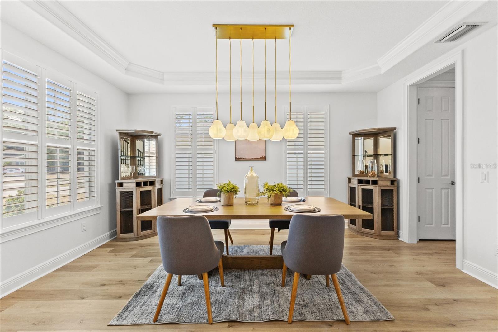 MANHATTAN MANOR REV - Residential