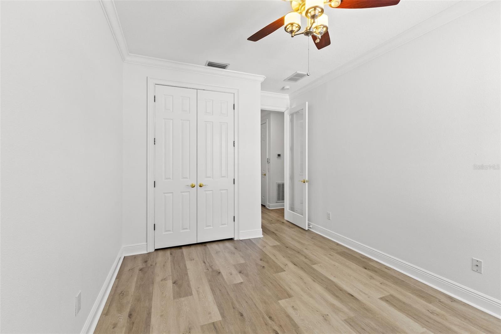 MANHATTAN MANOR REV - Residential