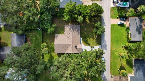 A home in EDGEWATER