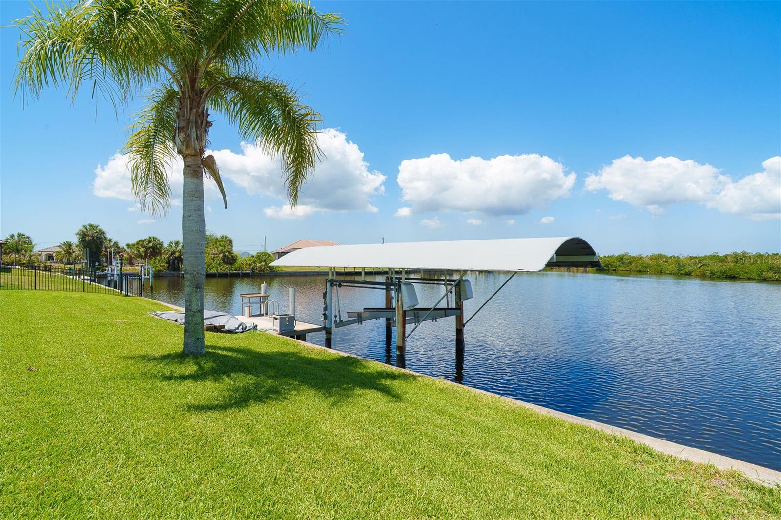 4195 SURFSIDE COURT