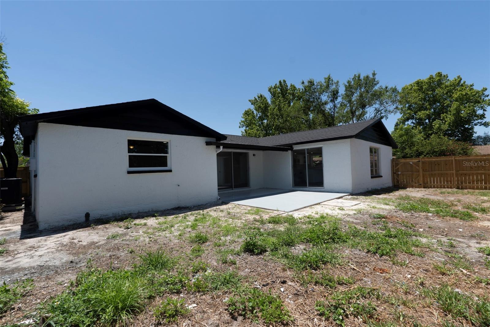 EMBASSY HILLS - Residential