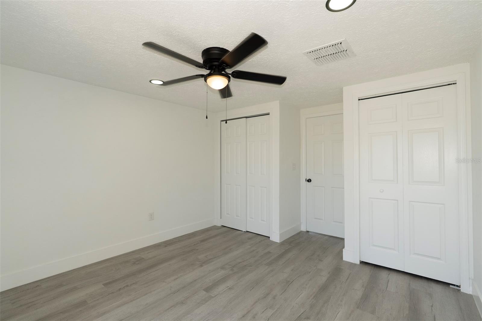 EMBASSY HILLS - Residential