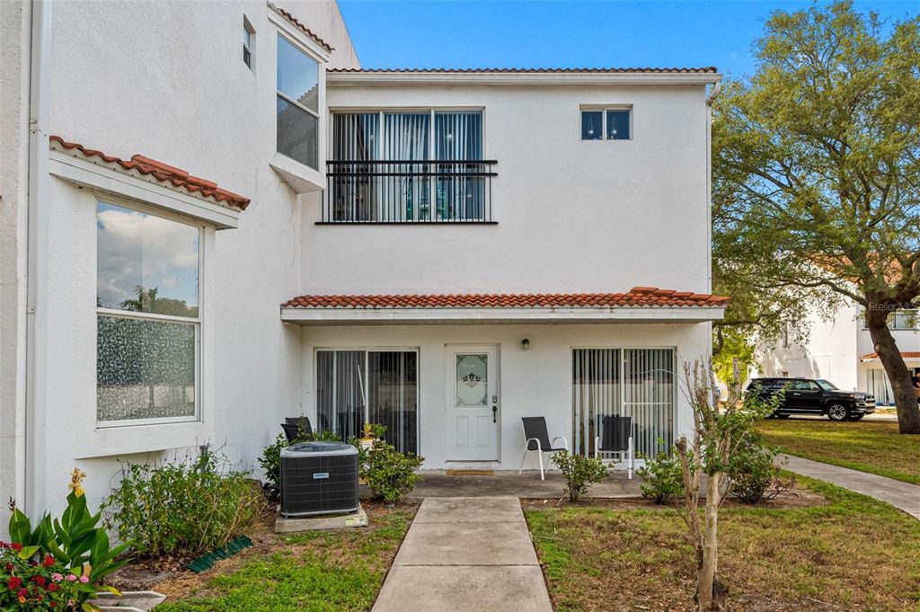 Photo of 9419 Citrus Glen Place, Tampa, FL 33618 (MLS # TB8500004)