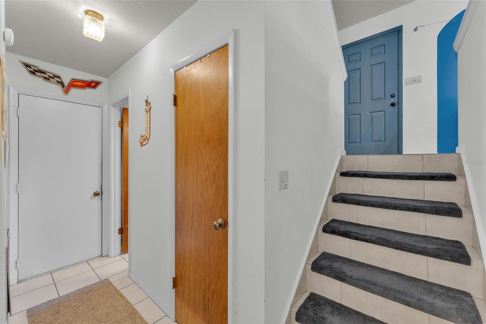 LAKE HAVEN EST - Residential