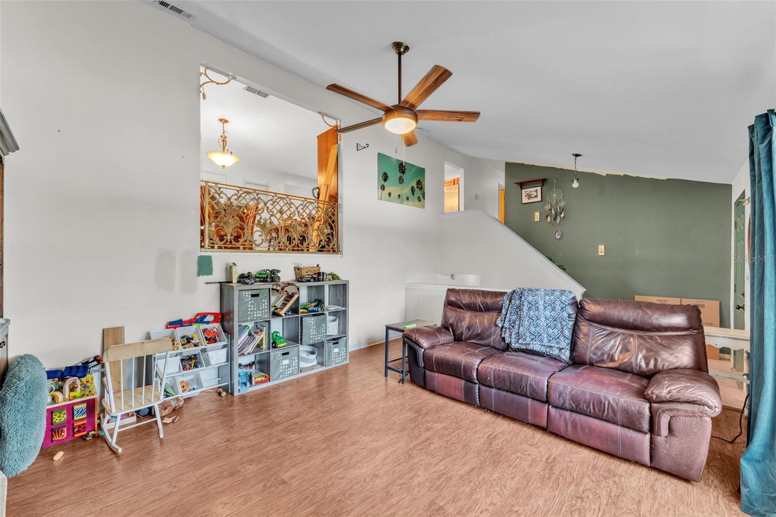 LAKE HAVEN EST - Residential