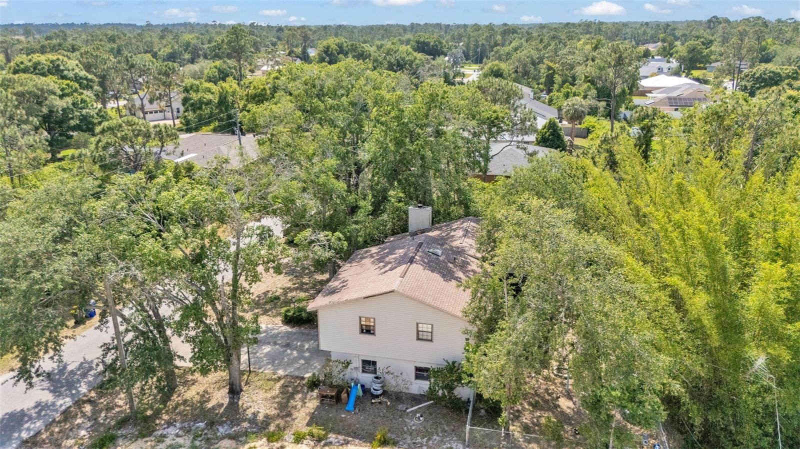 LAKE HAVEN EST - Residential