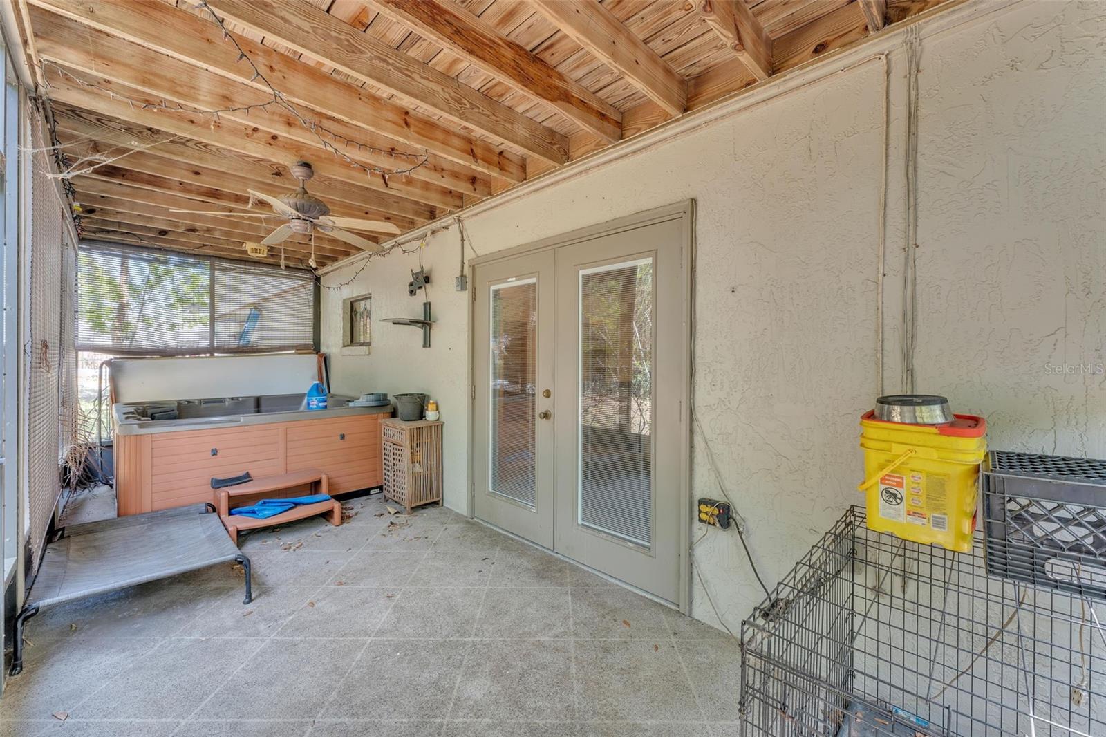 LAKE HAVEN EST - Residential