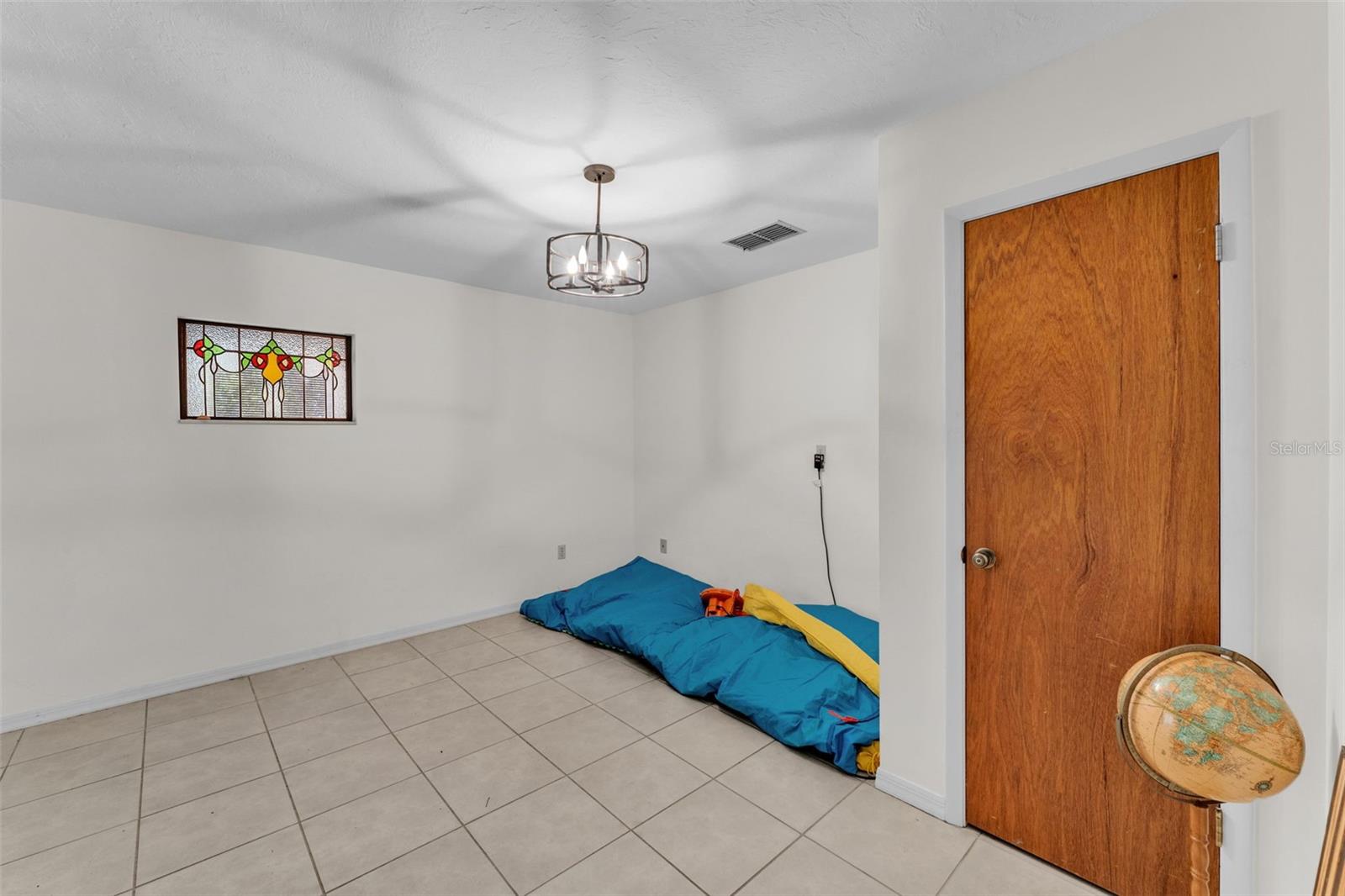 LAKE HAVEN EST - Residential