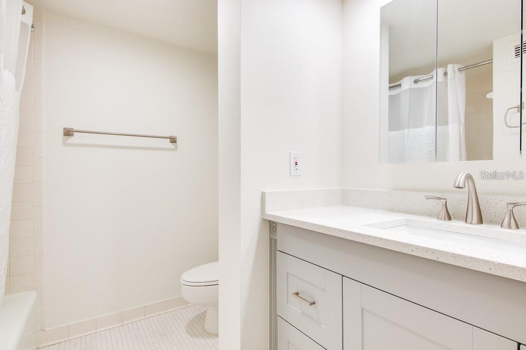 COVE CAY 26-15 VILLAGE I - Residential Lease