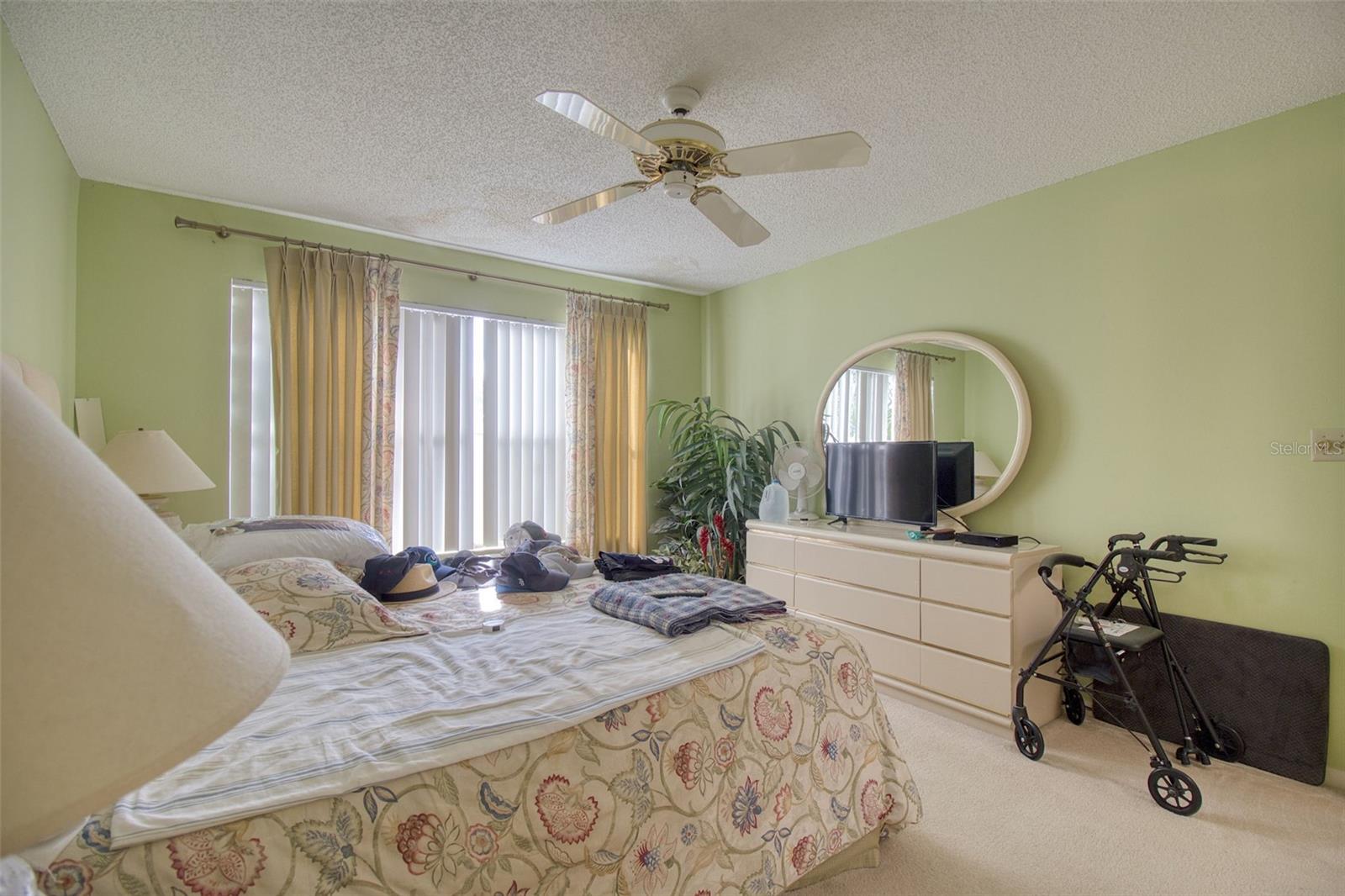 VISTA VERDE - Residential Lease