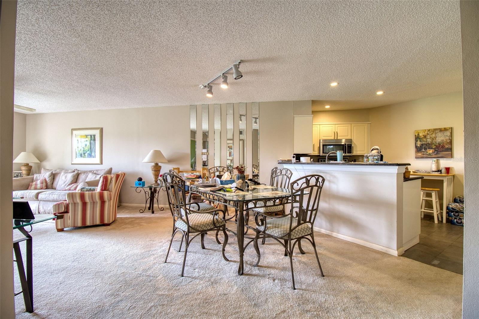 VISTA VERDE - Residential Lease