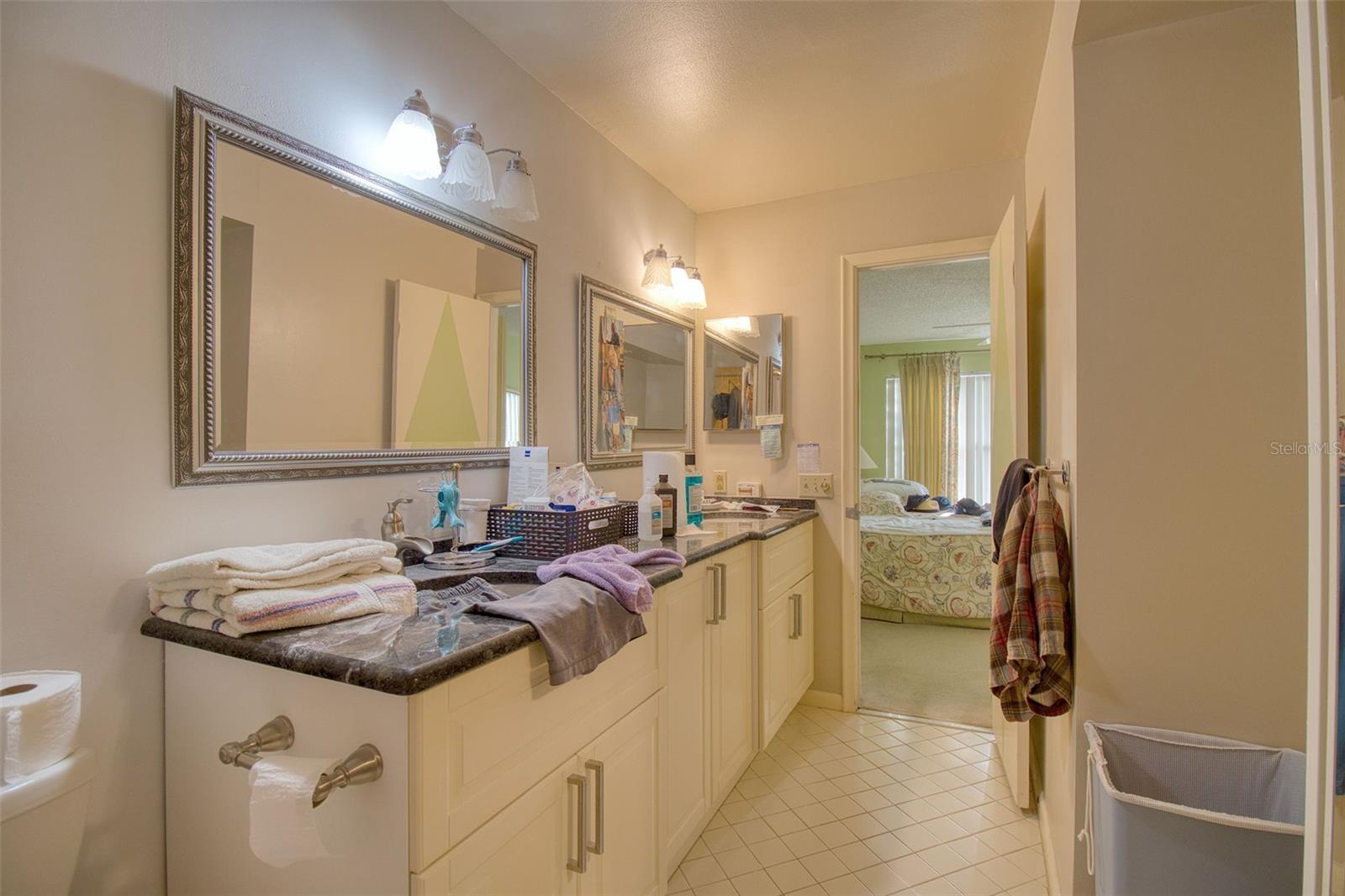 VISTA VERDE - Residential Lease