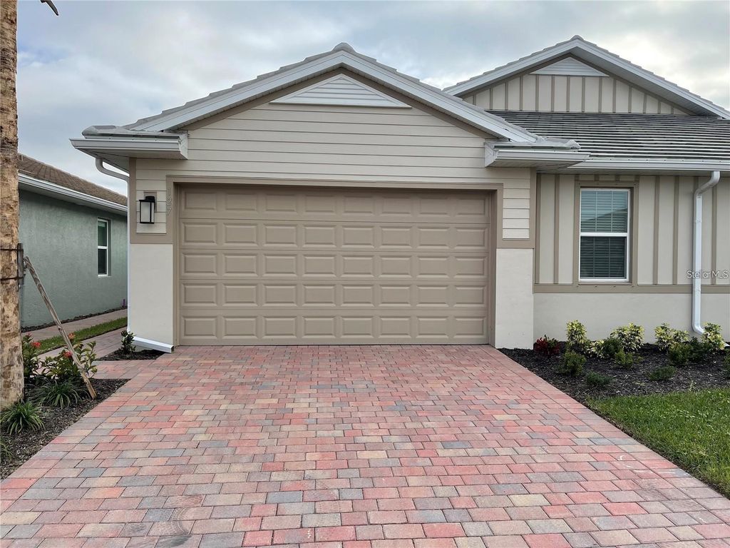 Photo of 127 Ibiza Loop, Venice, FL 34292 (MLS # N6144175)