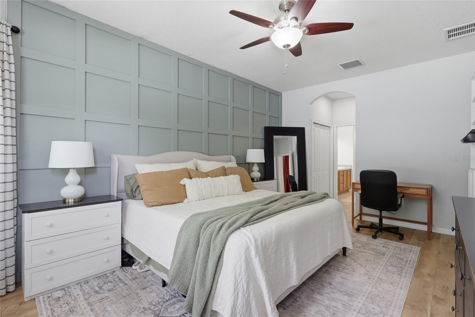 ASHTON OAKS - Residential
