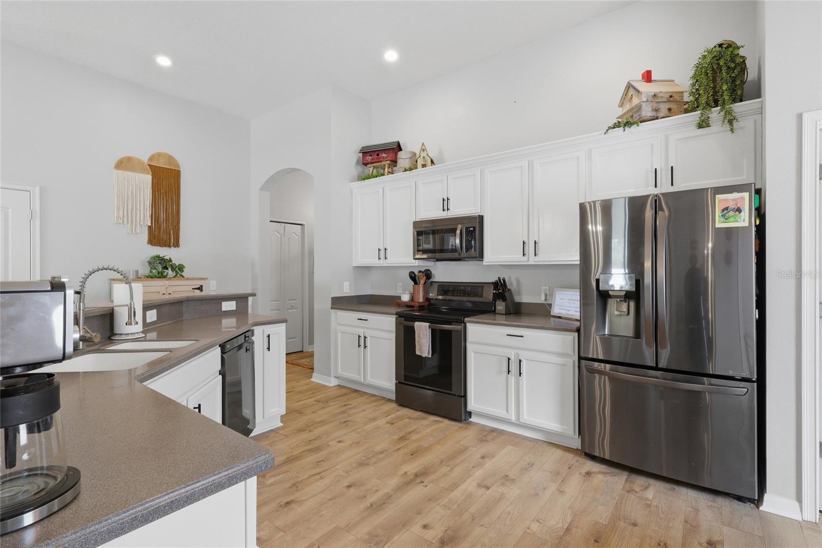 ASHTON OAKS - Residential