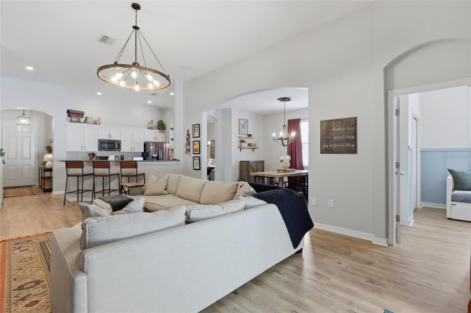 ASHTON OAKS - Residential