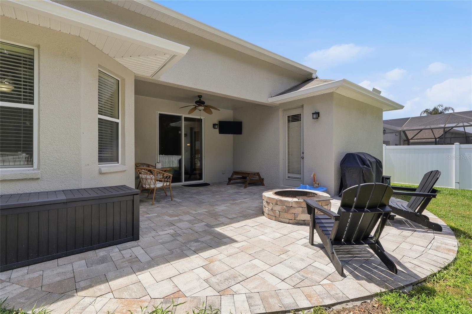 ASHTON OAKS - Residential