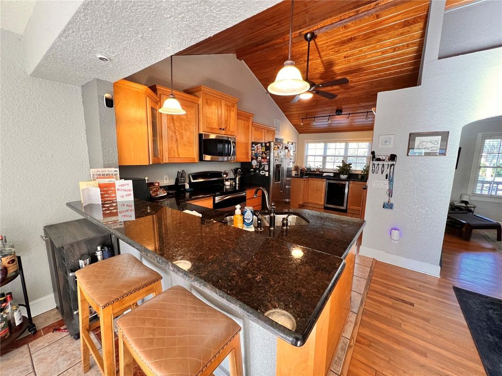 Photo of 750 Royal Palm Court, Orlando, FL 32803 (MLS # O6375242)