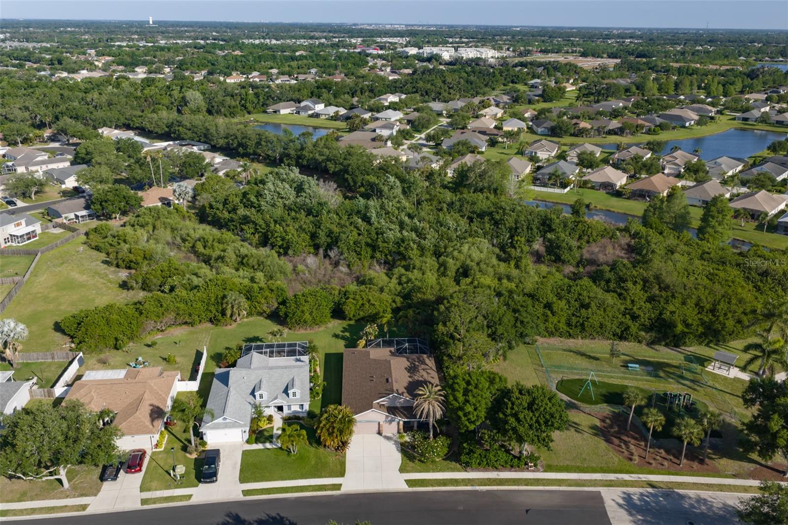 4061 KINGSFIELD DRIVE