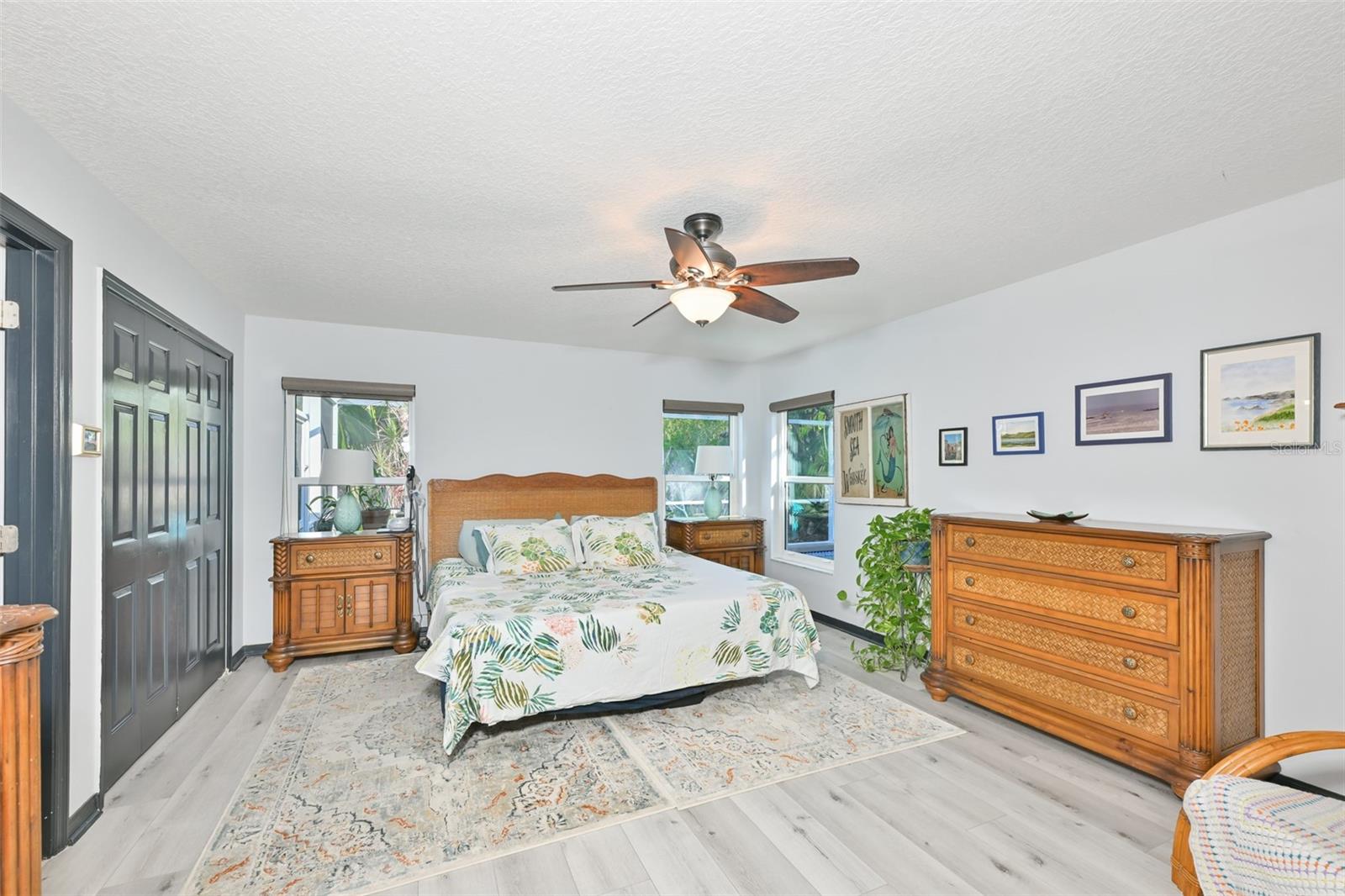 4061 KINGSFIELD DRIVE