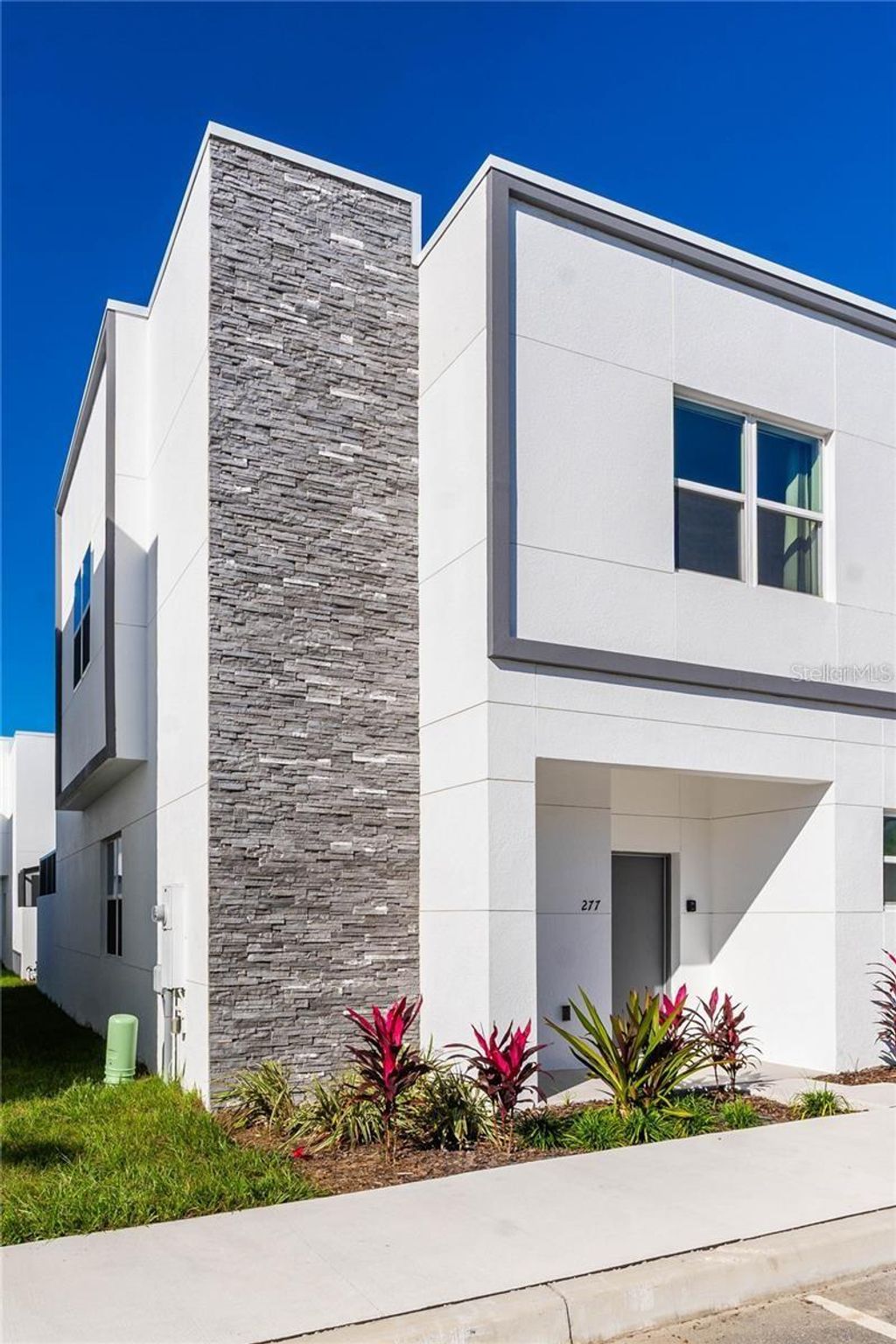 Photo of 392 Famagusta Drive, Davenport, FL 33896 (MLS # O6359796)