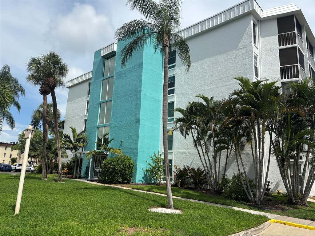 Photo of 4910 38th Way S #411, St Petersburg, FL 33711 (MLS # TB8541724)
