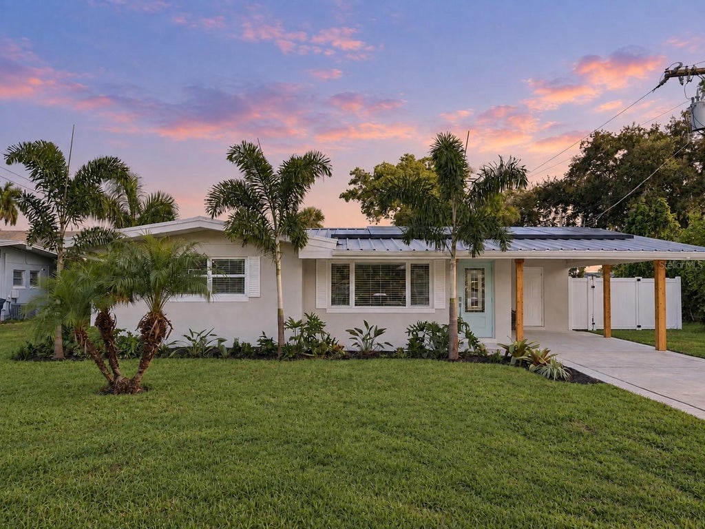 Photo of 3657 Kelly Street, Fort Myers, FL 33901 (MLS # O6446075)