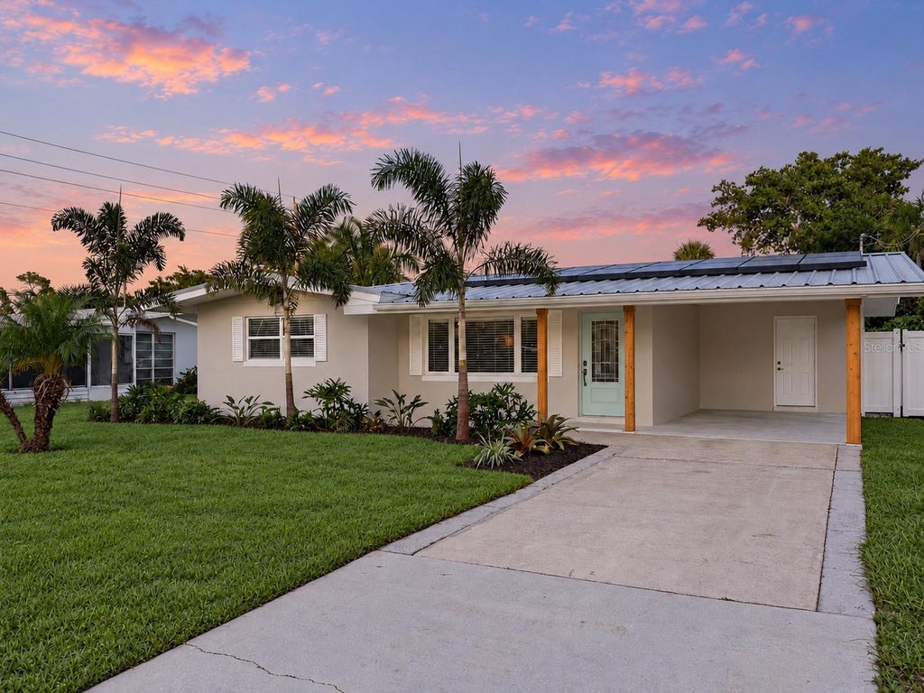 Photo of 3657 Kelly Street, Fort Myers, FL 33901 (MLS # O6446075)