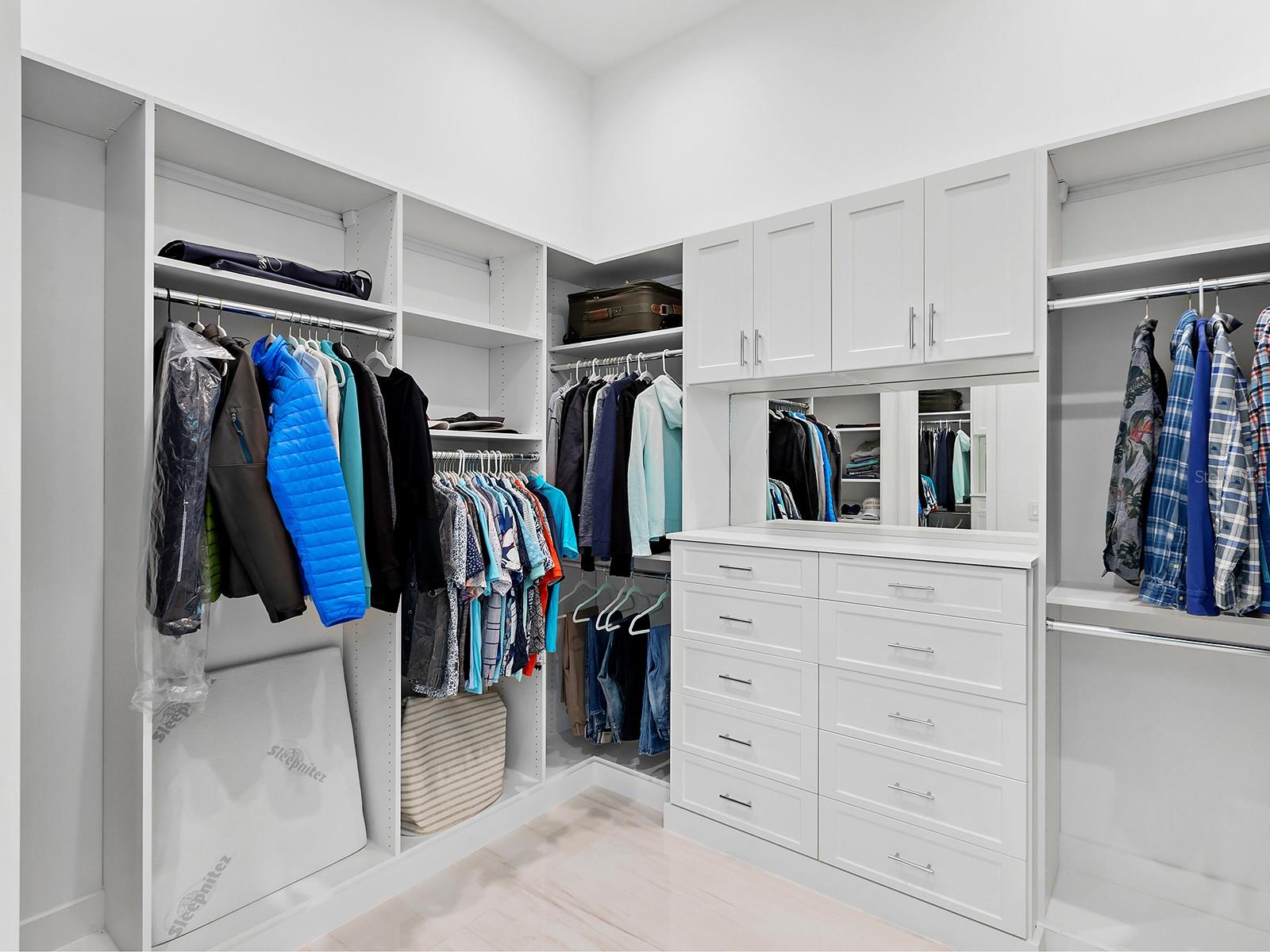 LAKE CLUB PH II - Residential